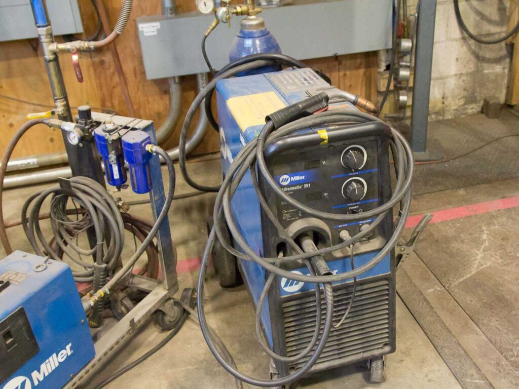 Mig Welder - Miller 251